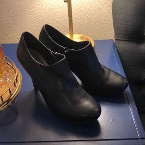 Worthington high heeled leather booties